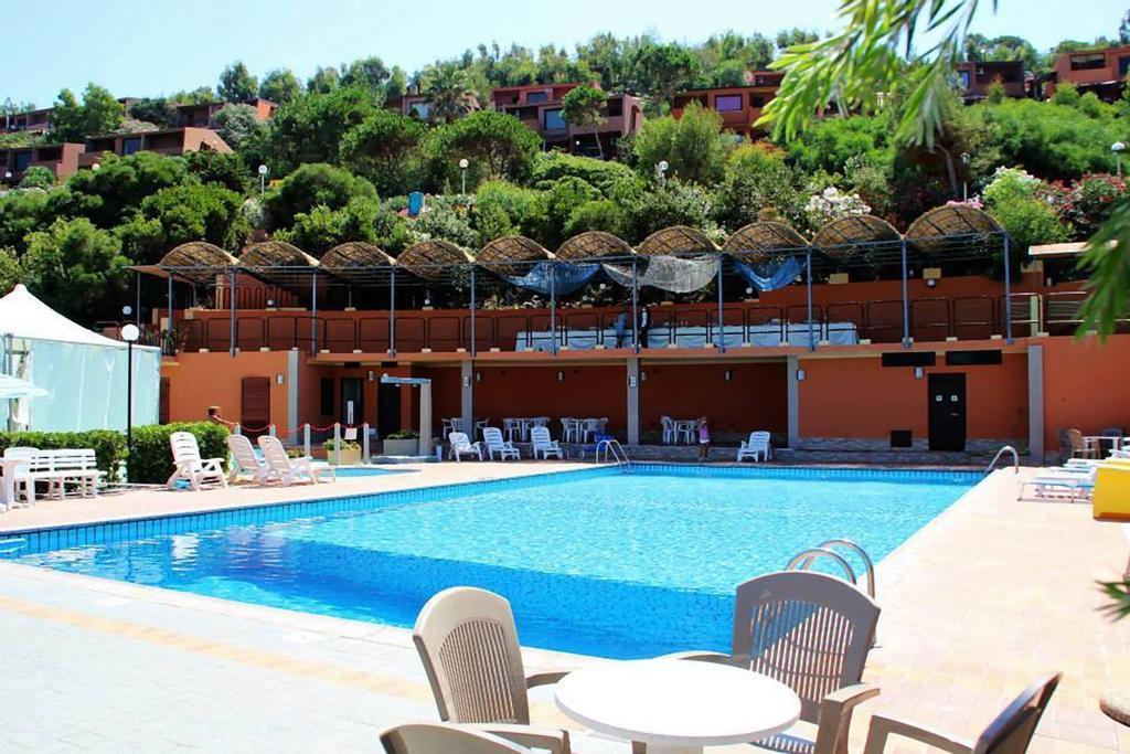 Turas Club Case Vacanze Боза Стая снимка