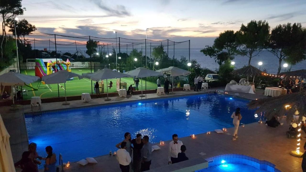 Turas Club Case Vacanze Боза Екстериор снимка